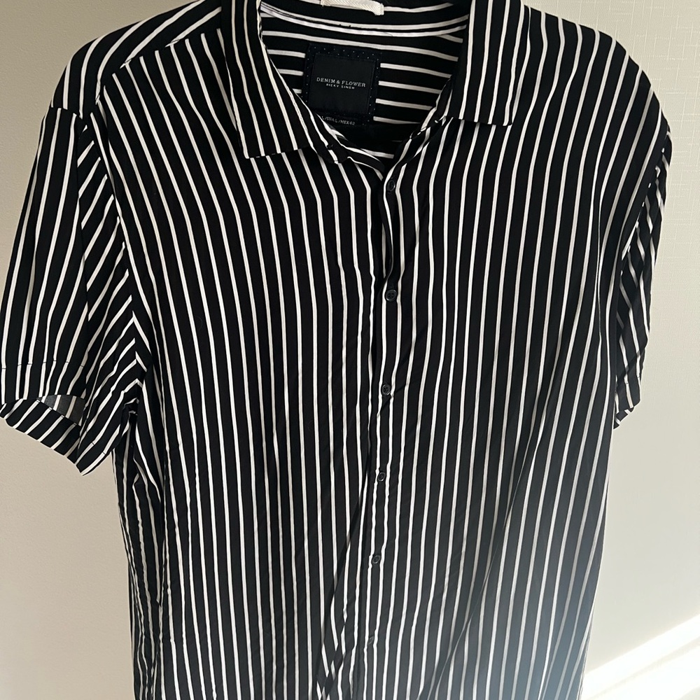 Denim & Flower Black and White Striped Button-Up Shirt